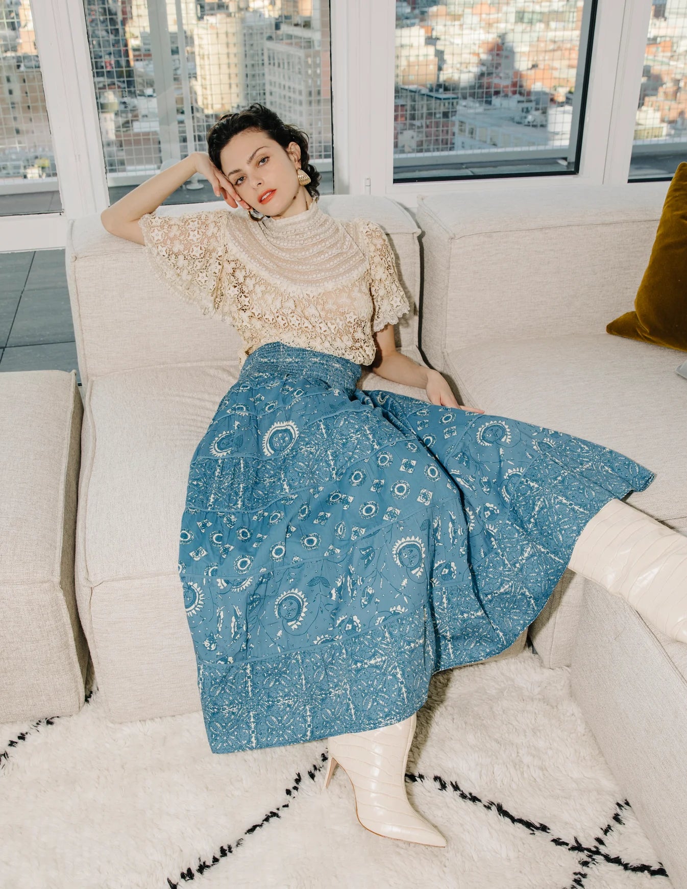 LOVE THE LABEL NOLAN SKIRT silk skirt smooth