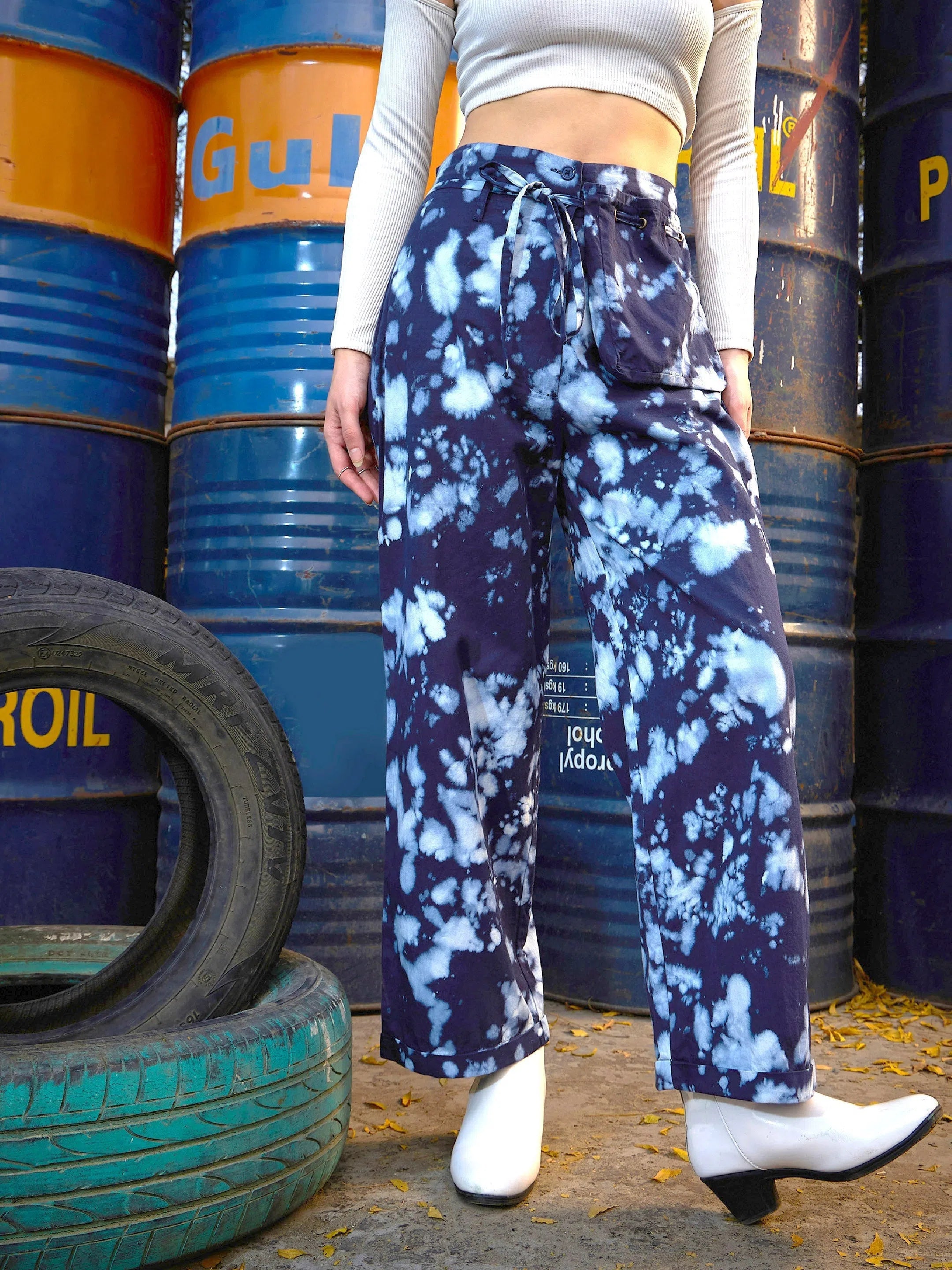 Women Blue Cloud Wash Hanging Pocket Straight Pants Stylish Paperbag Waist Pants