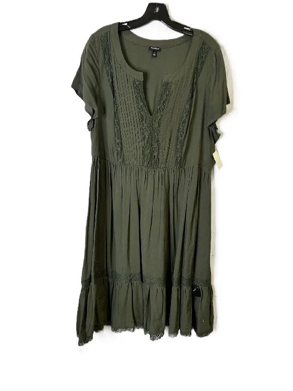 Dress Casual Short By Torrid In Green, Size: 2x