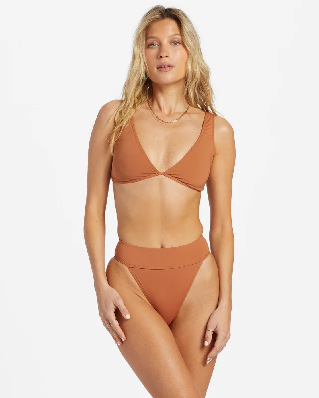 Sol Searcher Ava Tank Bikini Top - Golden Brown Tie-dye bikini, Fun design, Colorful, Trendy Sol Searcher Ava Tank Bikini Top - Golden Brown Tie-dye bikini, Fun design, Colorful, Trendy
