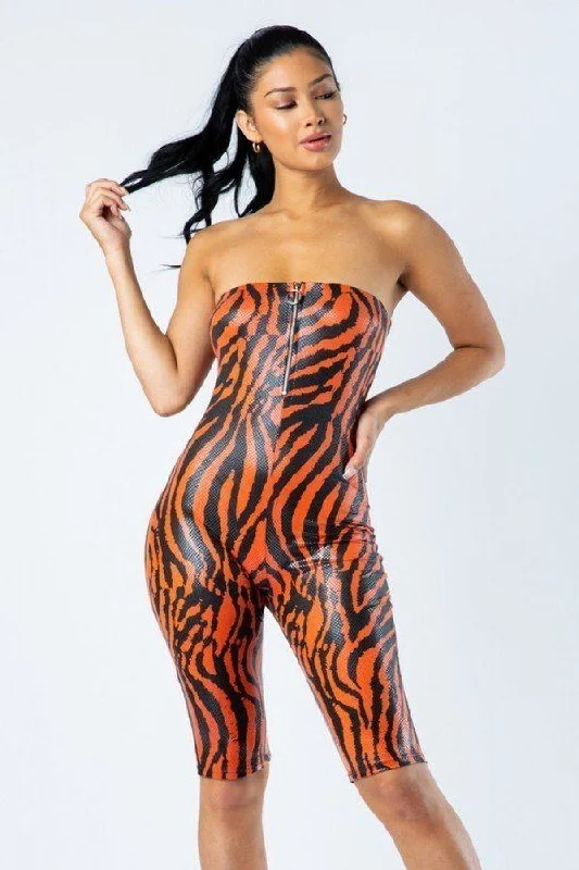 Zebra Print Tube Romper With Front O Ring Zipper Detail Casual jumpsuit, Comfortable, Street style, Trendy Zebra Print Tube Romper With Front O Ring Zipper Detail Casual jumpsuit, Comfortable, Street style, Trendy